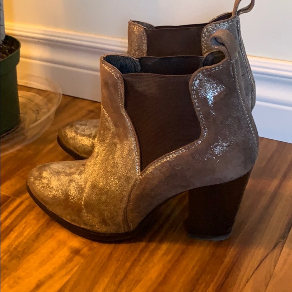 Seyschelles Booties - Picture 3 of 5